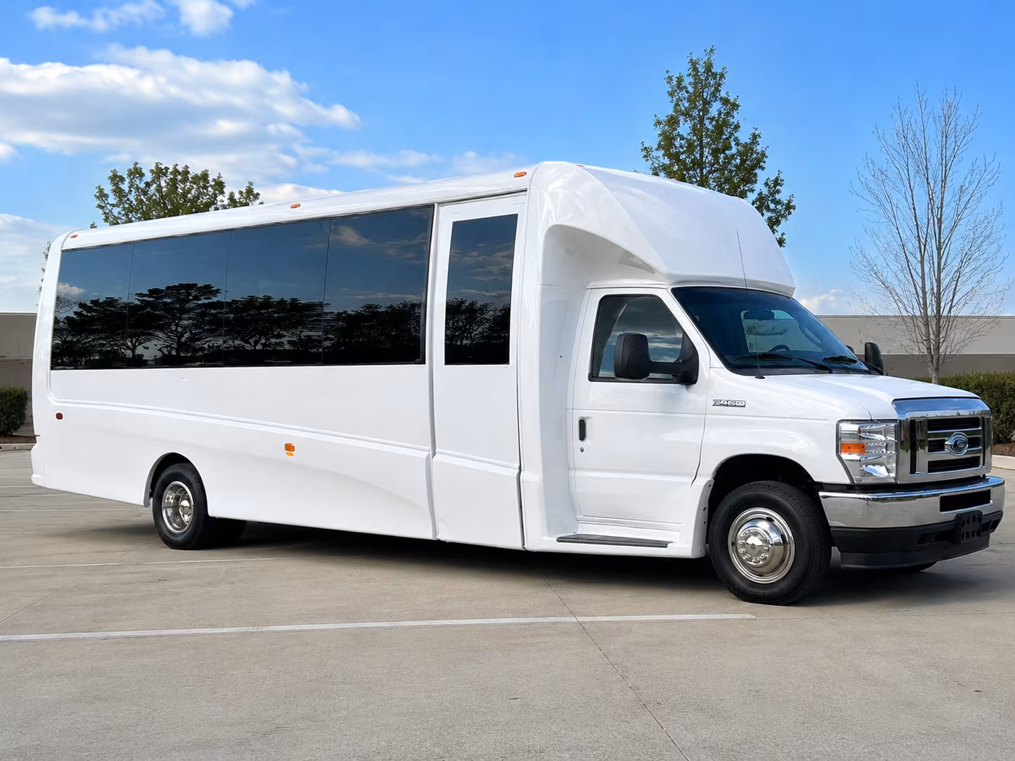 guest shuttles to laguna winery and wedding venues around santa ana