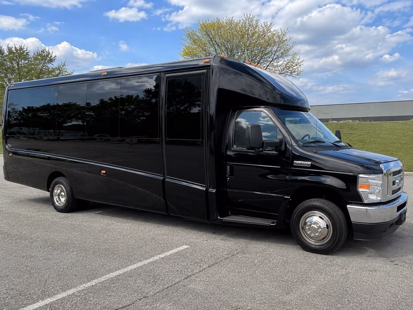 hotel shuttles for conferences and business travel