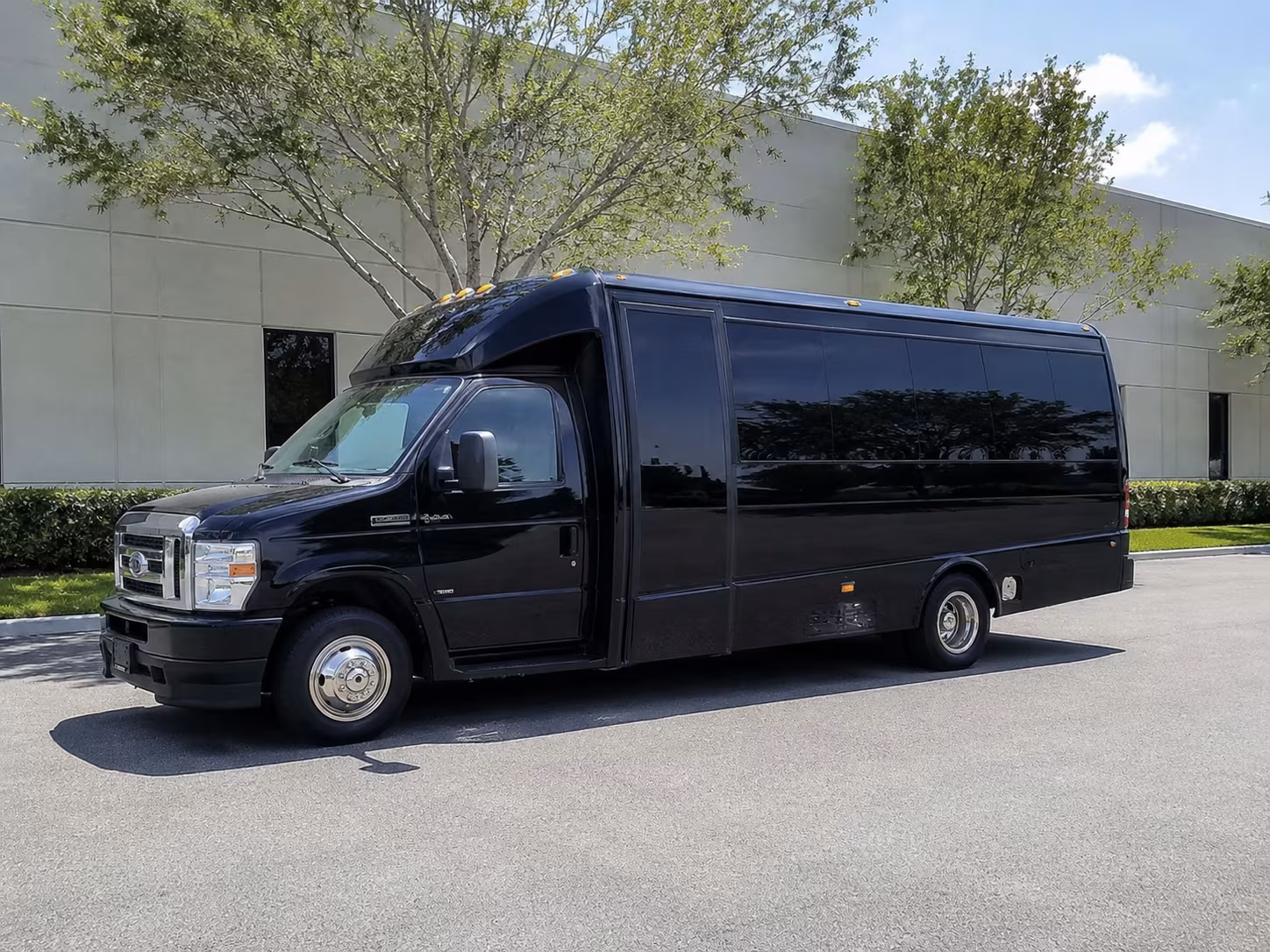 rent a field trip bus to santa ana museums and science centers