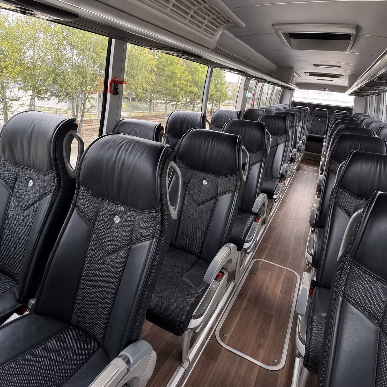 santa ana bus rental service area